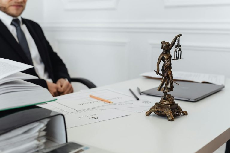 The Civil Litigation Expert Witness Timeline: From Retention to Trial