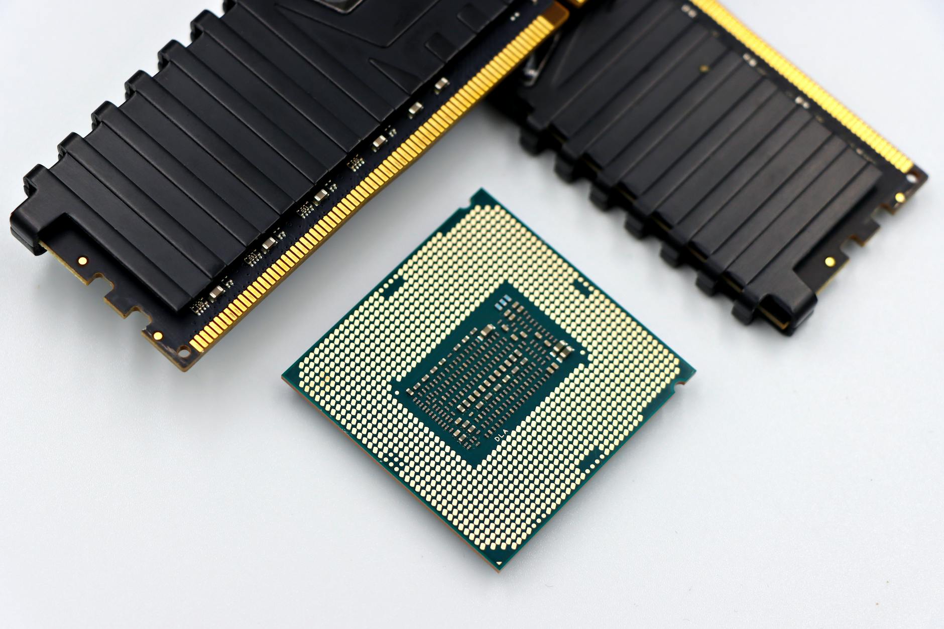 Analyzing Memory with Volatility